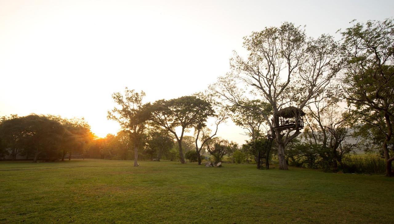 Grand Tamarind Lake Kataragama Exterior foto