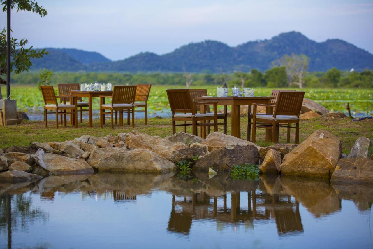 Grand Tamarind Lake Kataragama Exterior foto
