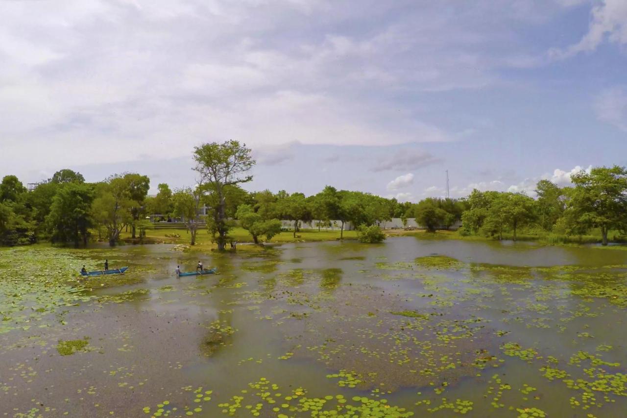 Grand Tamarind Lake Kataragama Exterior foto