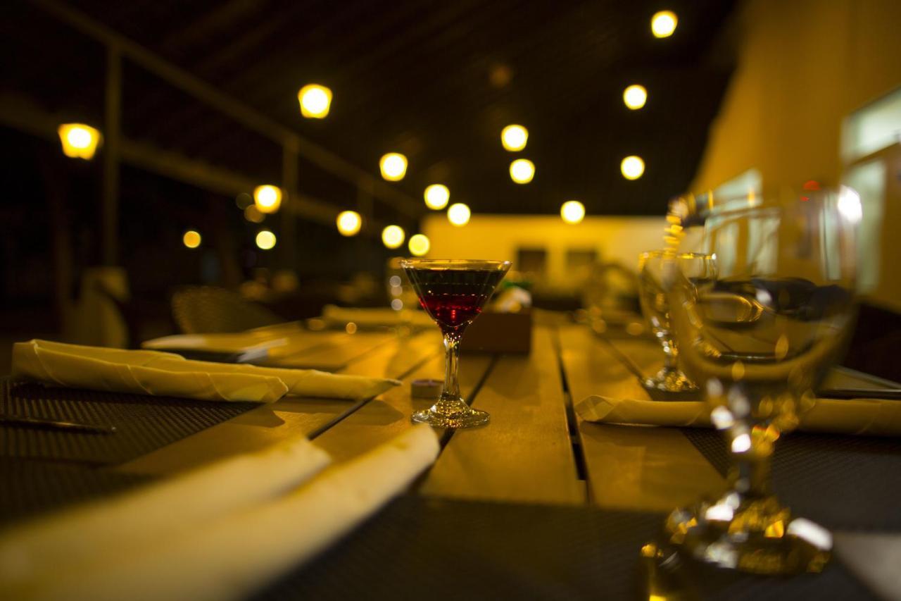 Grand Tamarind Lake Kataragama Exterior foto