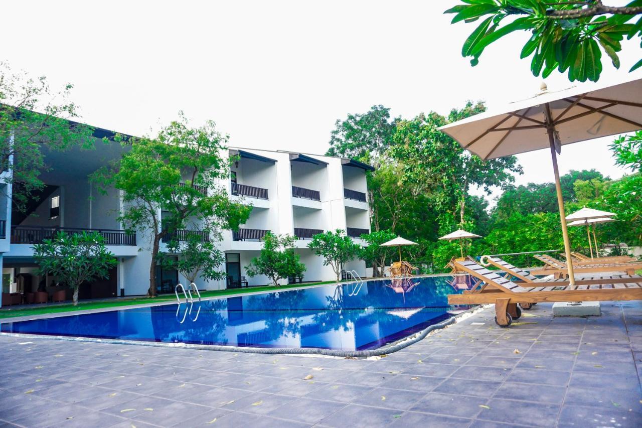 Grand Tamarind Lake Kataragama Exterior foto