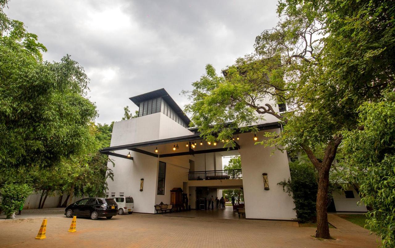 Grand Tamarind Lake Kataragama Exterior foto