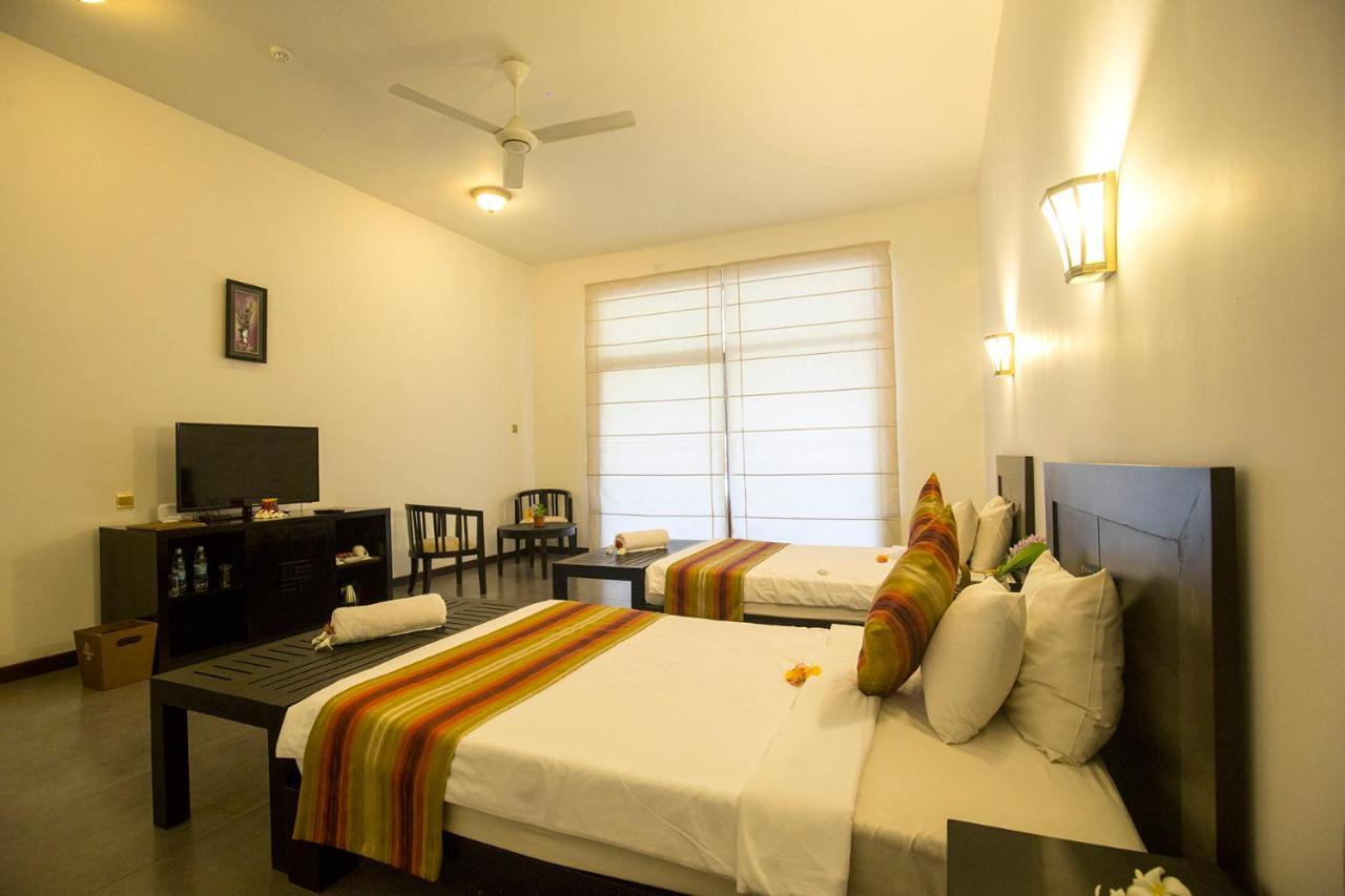 Grand Tamarind Lake Kataragama Exterior foto