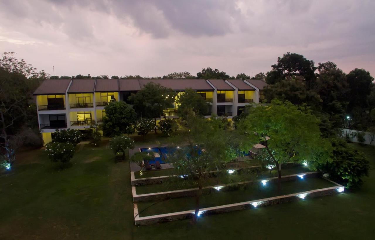 Grand Tamarind Lake Kataragama Exterior foto
