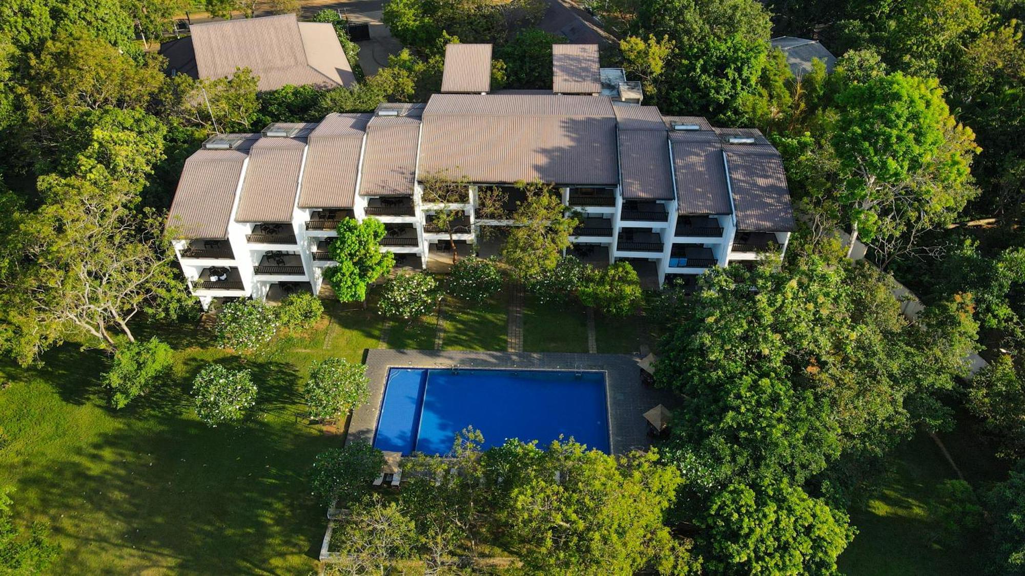 Grand Tamarind Lake Kataragama Exterior foto